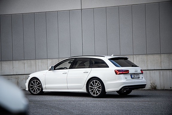Audi A6 4 of 19