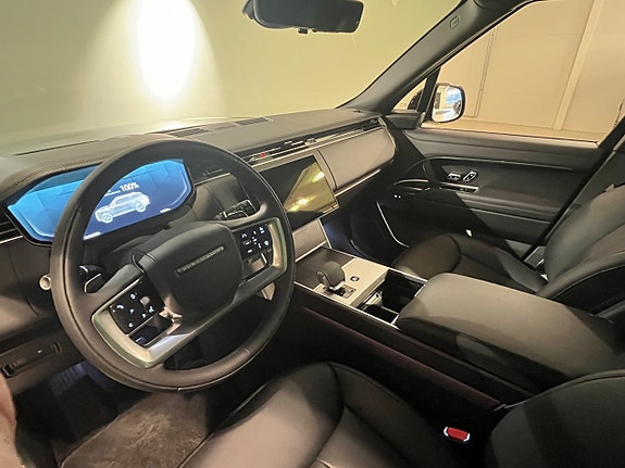 Land Rover Range Rover 8 of 12