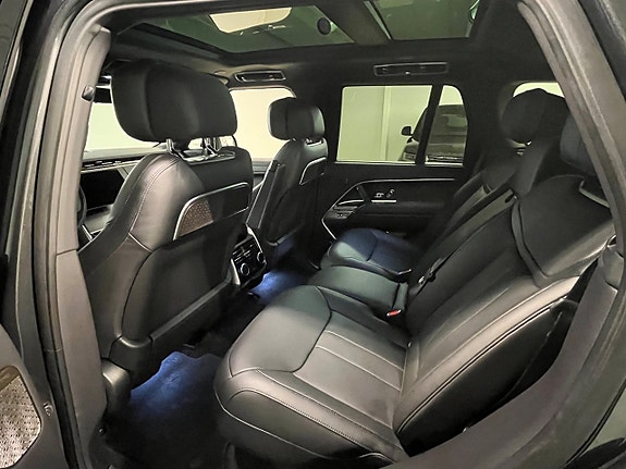 Land Rover Range Rover 6 of 12