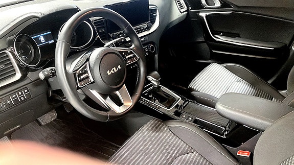 Kia Ceed 8 of 12