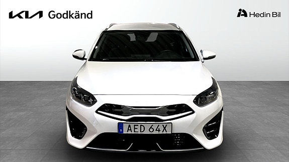 Kia Ceed 2 of 12