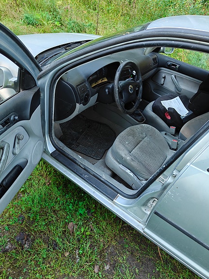 Volkswagen Golf IV 3 of 3