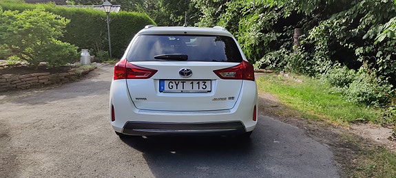 Toyota Auris 5 of 5