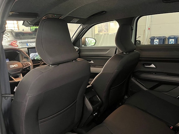 Dacia Duster 7 of 14