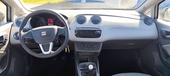 Seat Ibiza 5 of 5