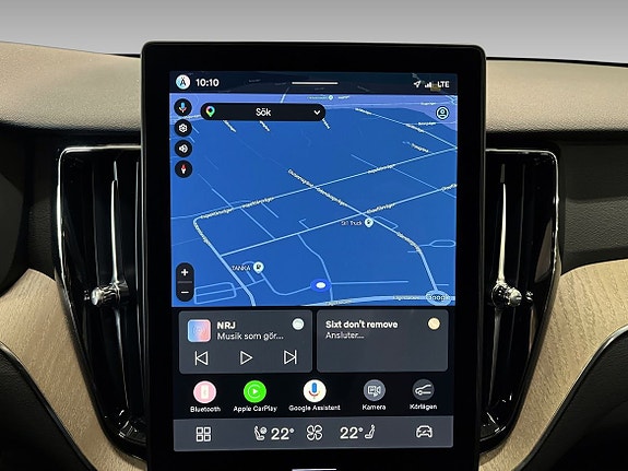 Volvo XC60 13 of 15