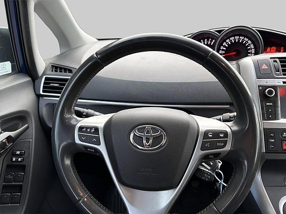 Toyota Verso 9 of 10