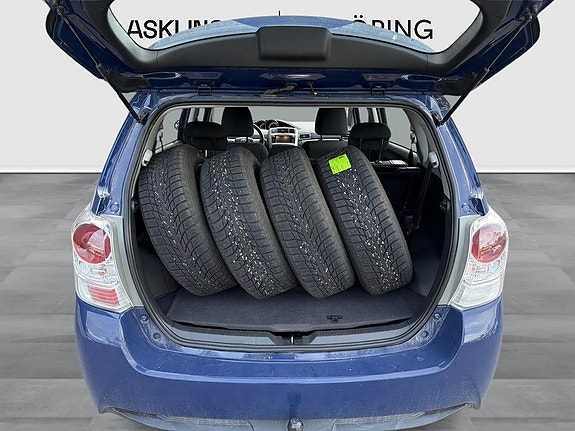 Toyota Verso 10 of 10