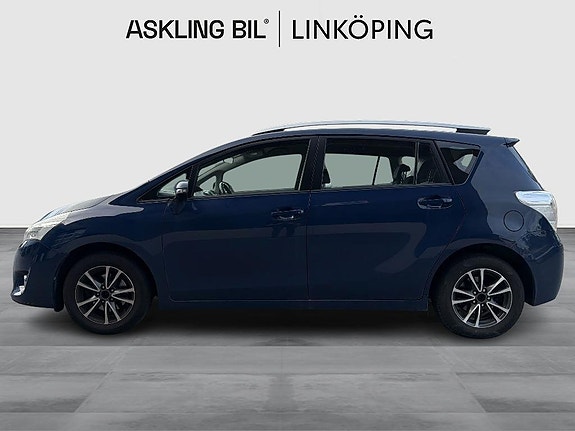 Toyota Verso 3 of 10