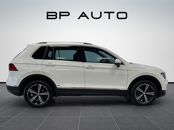 Volkswagen Tiguan 8 of 25