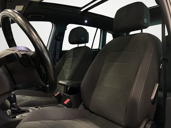Volkswagen Tiguan 9 of 25