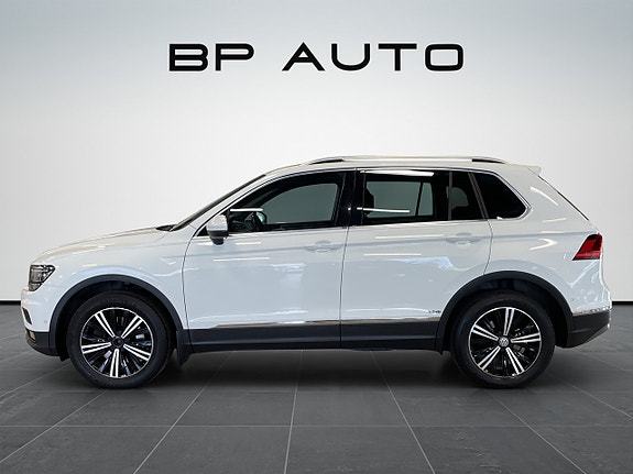 Volkswagen Tiguan 3 of 25