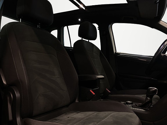 Volkswagen Tiguan 12 of 25