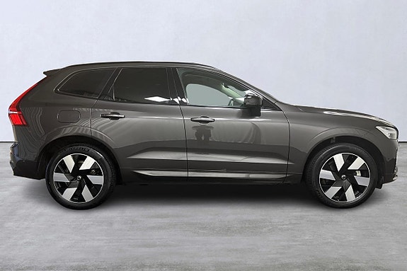 Volvo XC60 3 of 29