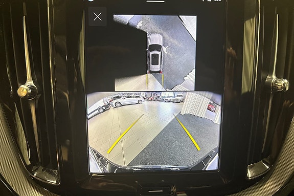 Volvo XC60 18 of 29