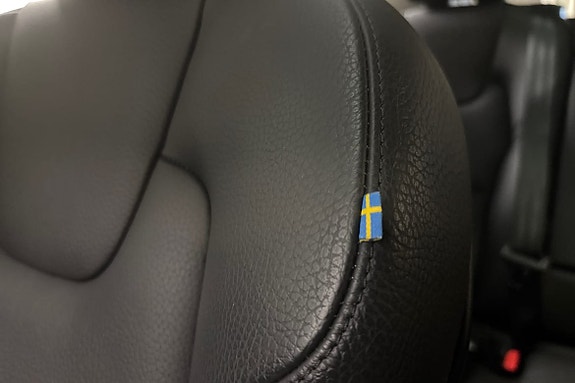 Volvo XC60 15 of 21