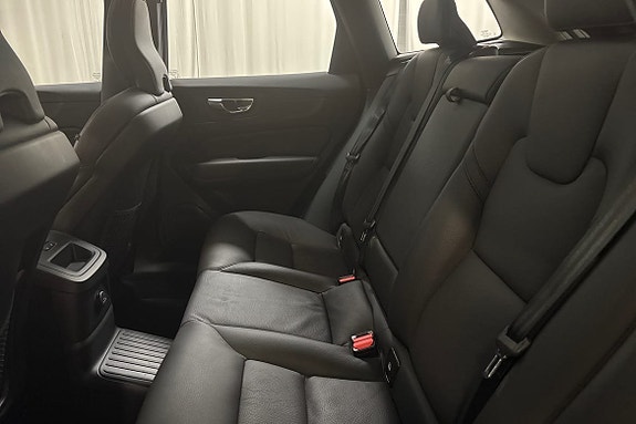Volvo XC60 12 of 21
