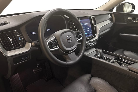 Volvo XC60 8 of 21