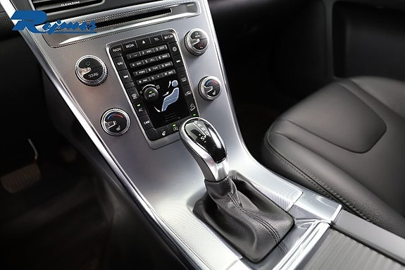 Volvo XC60 29 of 30