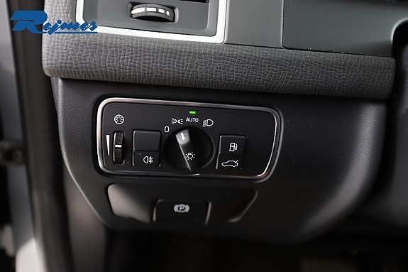 Volvo XC60 11 of 30