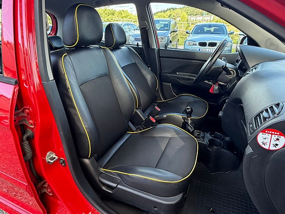 Kia Picanto 14 of 19