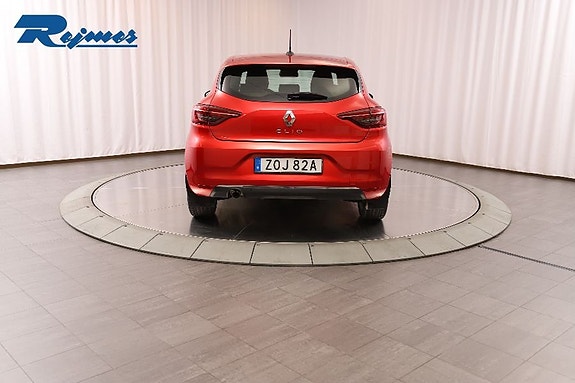 Renault Clio 18 of 25