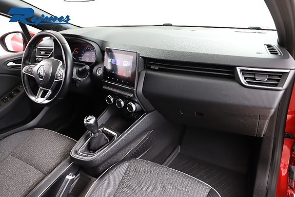 Renault Clio 23 of 25