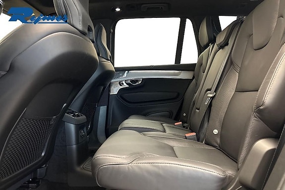 Volvo XC90 9 of 27