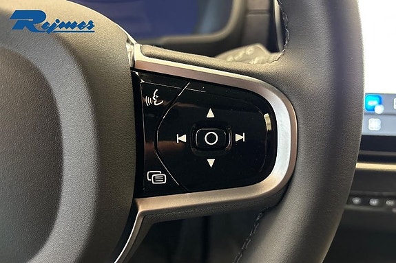 Volvo XC90 27 of 27