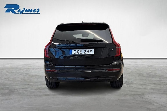 Volvo XC90 4 of 27