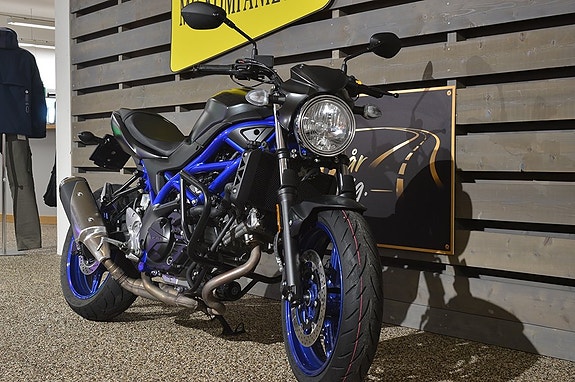 Suzuki SV650 ABS 2 of 6