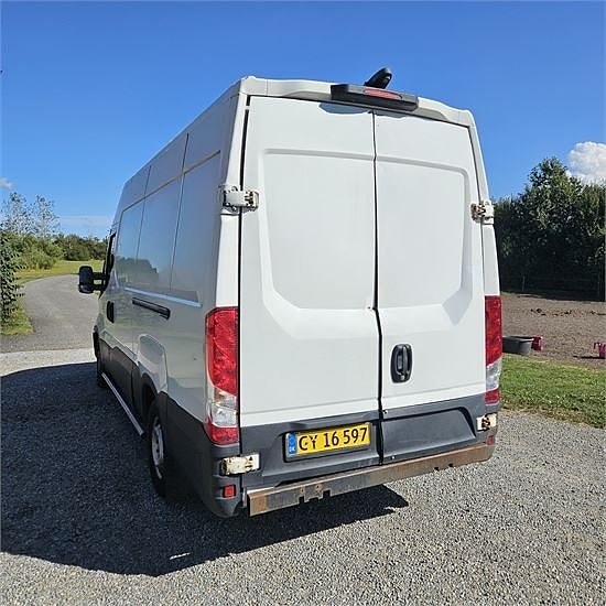 Iveco 35S15 - 2,3D 12 m3 4 of 30