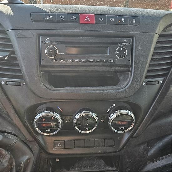 Iveco 35S15 - 2,3D 12 m3 22 of 30