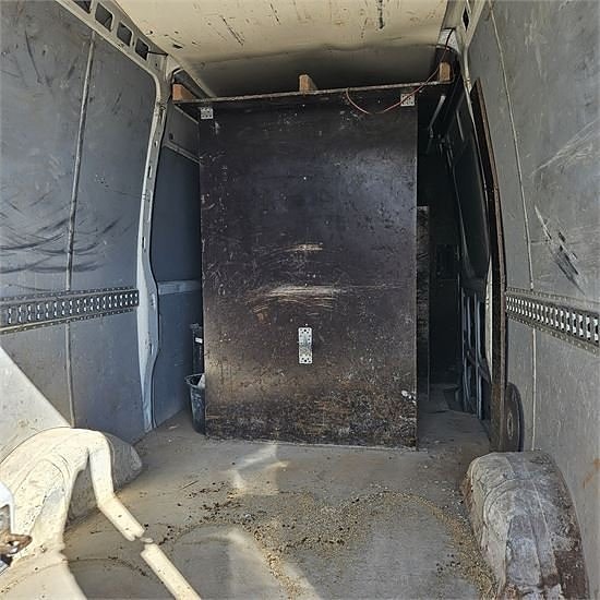 Iveco 35S15 - 2,3D 12 m3 27 of 30