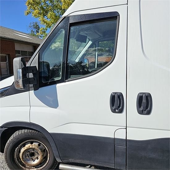 Iveco 35S15 - 2,3D 12 m3 12 of 30