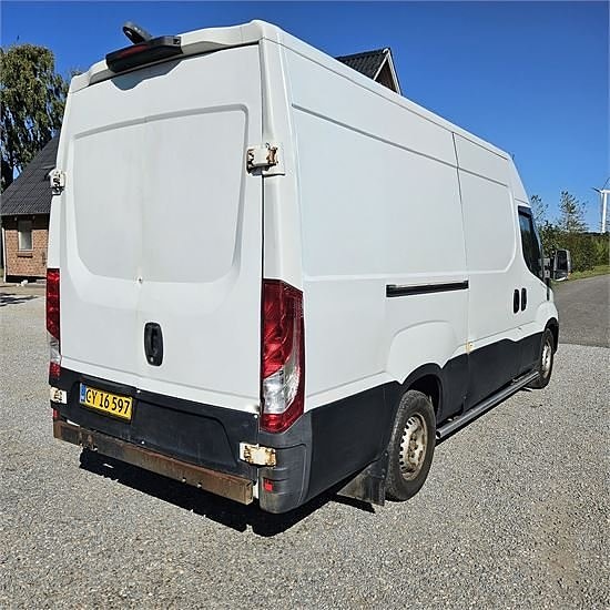 Iveco 35S15 - 2,3D 12 m3 10 of 30