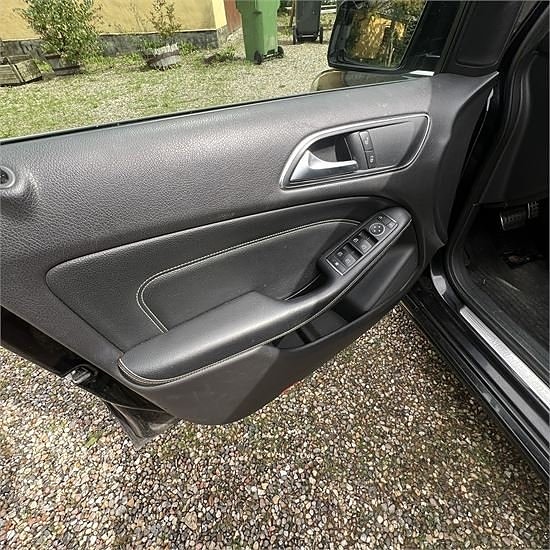 Mercedes B200 CDi 24 of 30
