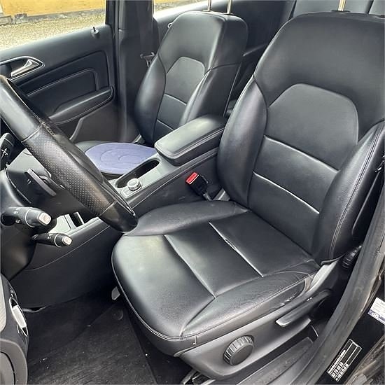 Mercedes B200 CDi 16 of 30