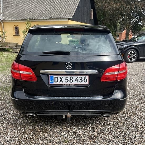 Mercedes B200 CDi 6 of 30