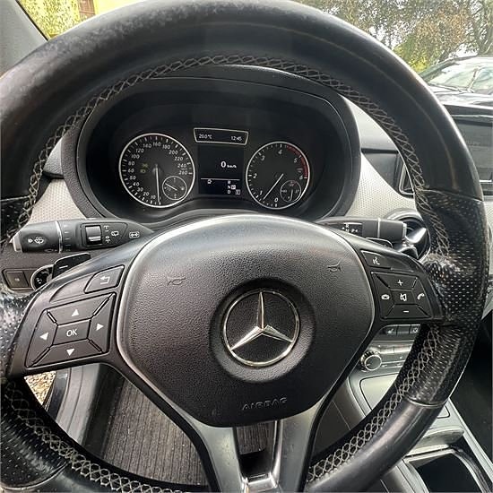 Mercedes B200 CDi 18 of 30