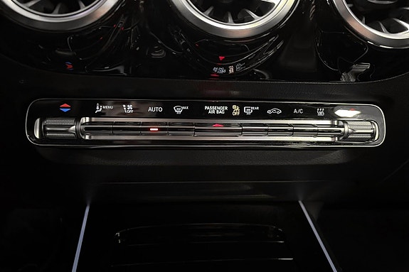 Mercedes-Benz EQA250 16 of 17