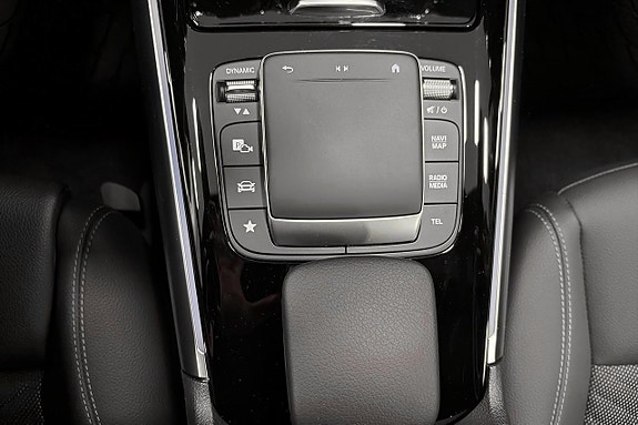 Mercedes-Benz EQA250 15 of 17