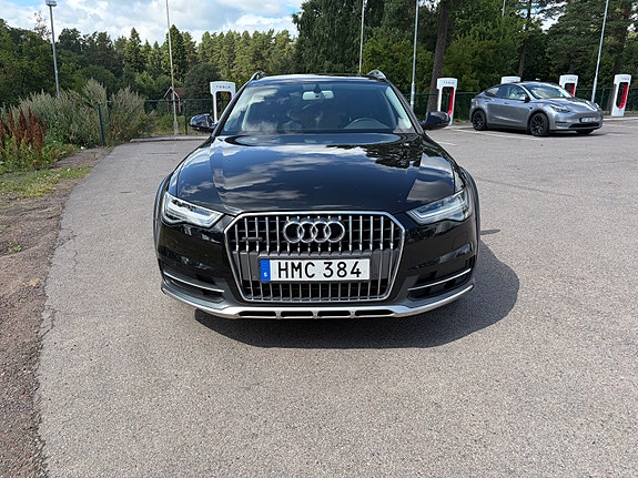 Audi A6 allroad 2 of 5