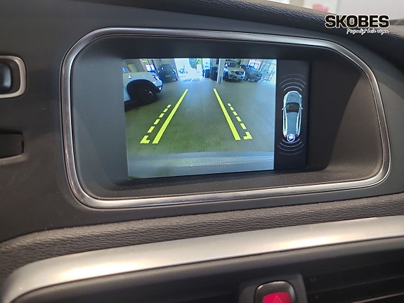 Volvo V40 Cross Country 18 of 19