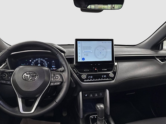 Toyota Corolla Cross 9 of 12