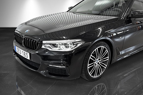 BMW 530i 2 of 29