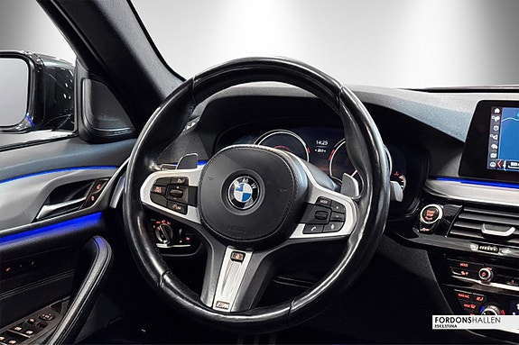 BMW 530i 16 of 29
