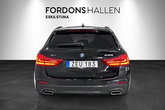 BMW 530i 7 of 29