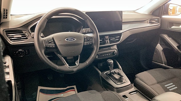 Ford Focus 4 of 9