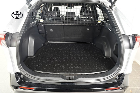 Toyota RAV4 10 of 19